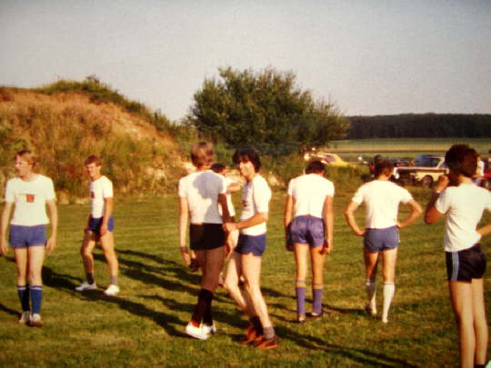 Jedermannsport gegen Fanfarenzug,leider 2:1 verloren. 09.07.1982